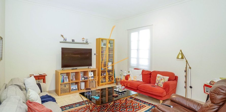 Apartment in Green Community, Dubai 2 bedrooms, 179 sq.m. № 114198