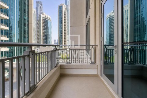 Appartement à Boulevard Central Towers, Downtown Dubai (Downtown Burj Dubai), Dubai, 1 chambre, 70.33 m², № 127924 - photo 12