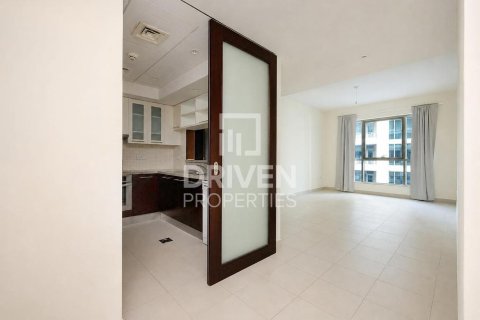Appartement à Boulevard Central Towers, Downtown Dubai (Downtown Burj Dubai), Dubai, 1 chambre, 70.33 m², № 127924 - photo 2