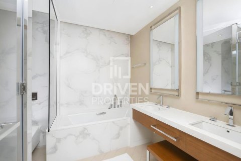Снять в аренду квартиру в The Address Residences Dubai Opera, Даунтаун Дубай (Даунтаун Бурдж Дубай), Дубай: 1 спальня, 74.6м², № 127934 - фото 8