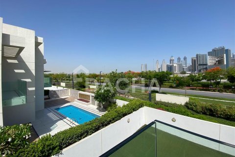 Villa à Dubai, 5 chambres, 831.7 m², № 3409 - photo 3