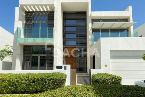 Villa à Dubai, 5 chambres, 831.7 m², № 3409 - photo 27