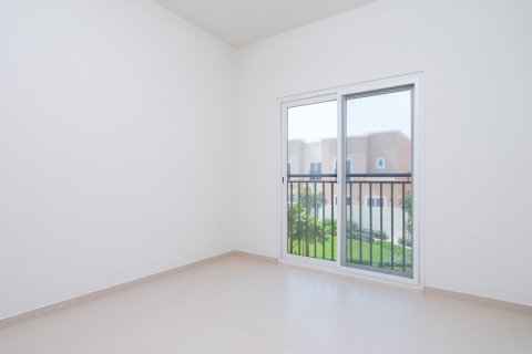 Снять в аренду таунхаус в Villanova, Dubai Land, Дубай: 3 спальни, 178.37м², № 1156 - фото 8