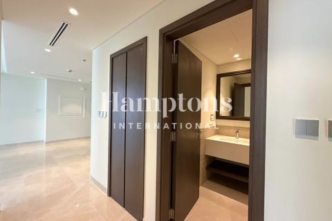 Appartement à Dubai Harbour, Dubai, 2 chambres, 111.38976797 m², № 77339 - photo 1