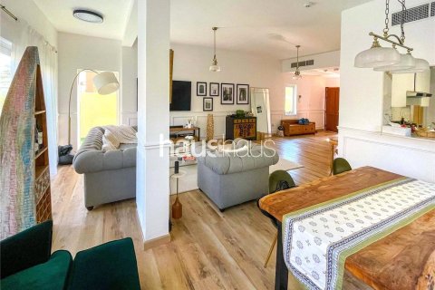 Villa in Villanova, Dubai Land, Dubai 3 bedrooms, 244 sq.m. № 43500 - photo 5