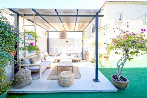Villa in Villanova, Dubai Land, Dubai 3 bedrooms, 244 sq.m. № 43500 - photo 1