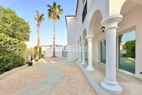 Купить виллу в Дубай Инвестмент Парке, Дубай: 5 спален, 577м², № 43488 - фото 20