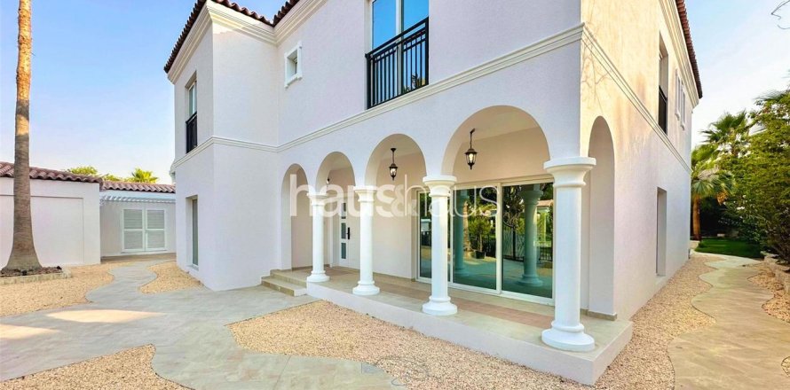 Вилла в Дубай Инвестмент Парке, Дубай, 5 спален, 577м², № 43488
