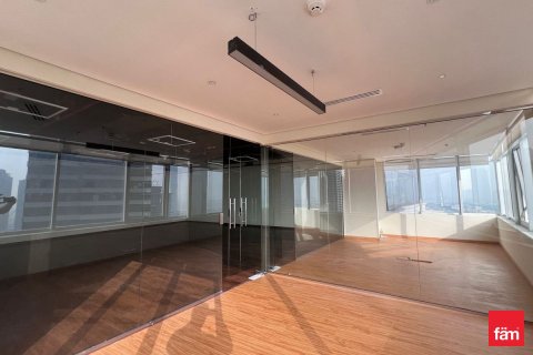 Bureau à Dubai, 117.7 m², № 53410 - photo 5