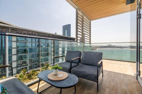 Apartment in Dubai 2 bedrooms, 153.7 sq.m. № 53409 - photo 1