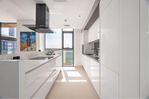 Apartment in Dubai 2 bedrooms, 153.7 sq.m. № 53409 - photo 12