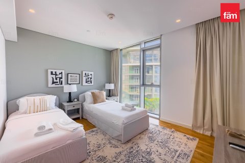 Apartment in Dubai 2 bedrooms, 153.7 sq.m. № 53409 - photo 17