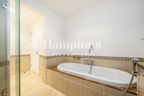 Townhouse in FIVE Palm Jumeirah, Palm Jumeirah, Dubai 3 bedrooms, 463.44940259 sq.m. № 85224 - photo 3