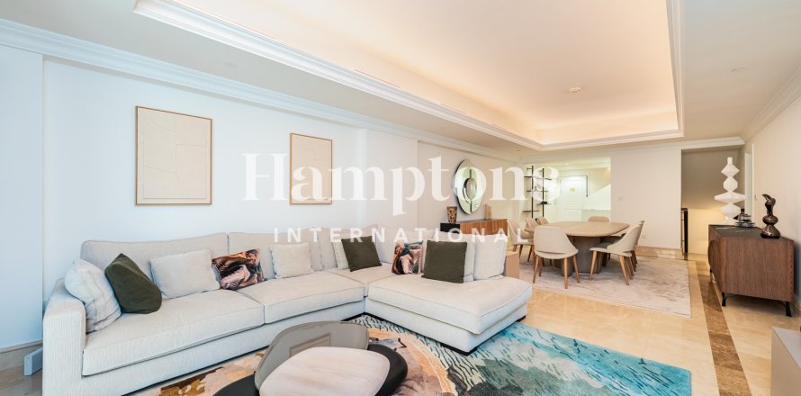 Townhouse in FIVE Palm Jumeirah, Palm Jumeirah, Dubai 3 bedrooms, 463.449 sq.m. № 85224