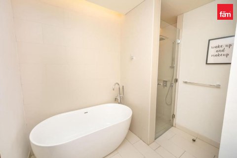 Apartment in Al Wasl, Dubai 2 bedrooms, 182.1 sq.m. № 13947 - photo 11