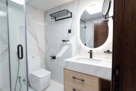Villa en Diamond Views, Jumeirah Village Circle, Dubai, 5 dormitorios, 285.4 m², № 11823 - foto 14