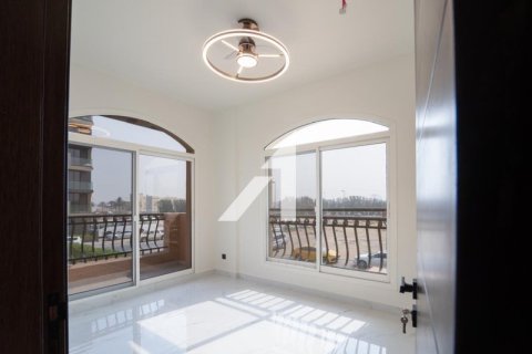 Villa en Diamond Views, Jumeirah Village Circle, Dubai, 5 dormitorios, 285.4 m², № 11823 - foto 9