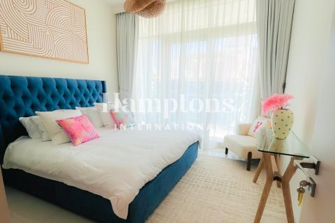 Apartment in Dubai Harbour, Dubai 3 bedrooms, 177.909 sq.m. № 113400