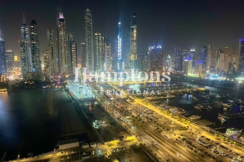 Apartment in Dubai Harbour, Dubai 3 bedrooms, 177.90924500 sq.m. № 113400 - photo 4
