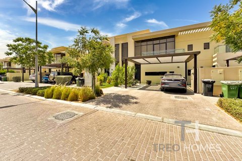 Villa à DAMAC Hills (Akoya by DAMAC), Dubai, 3 chambres, 254 m², № 14118 - photo 1