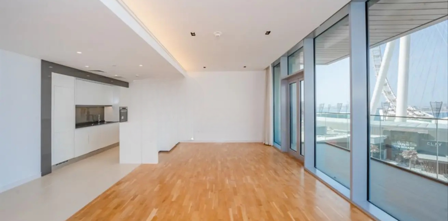 Appartement à Dubai, 2 chambres, 150 m², № 5753