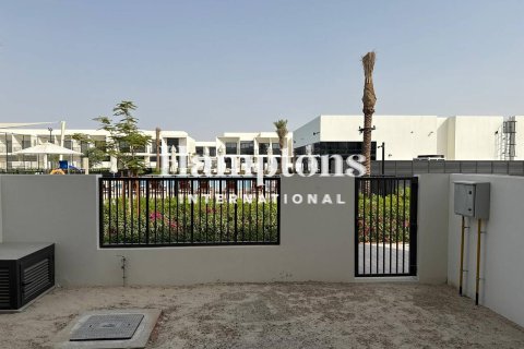 Townhouse in Town Square, Dubai 3 bedrooms, 199.64854700 sq.m. № 63746 - photo 3