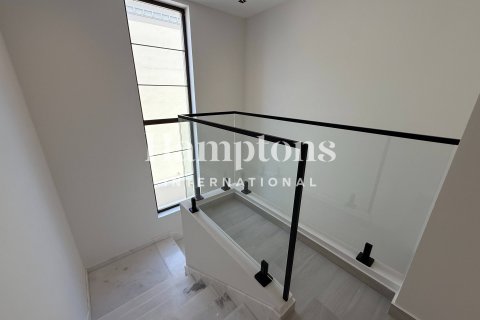 Villa in Bella Casa, Serena, Dubai 4 bedrooms, 296.91798800 sq.m. № 63745 - photo 6