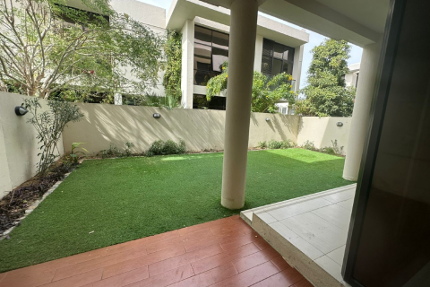 Villa à DAMAC Hills (Akoya by DAMAC), Dubai, 3 chambres, 255 m², № 69190 - photo 1