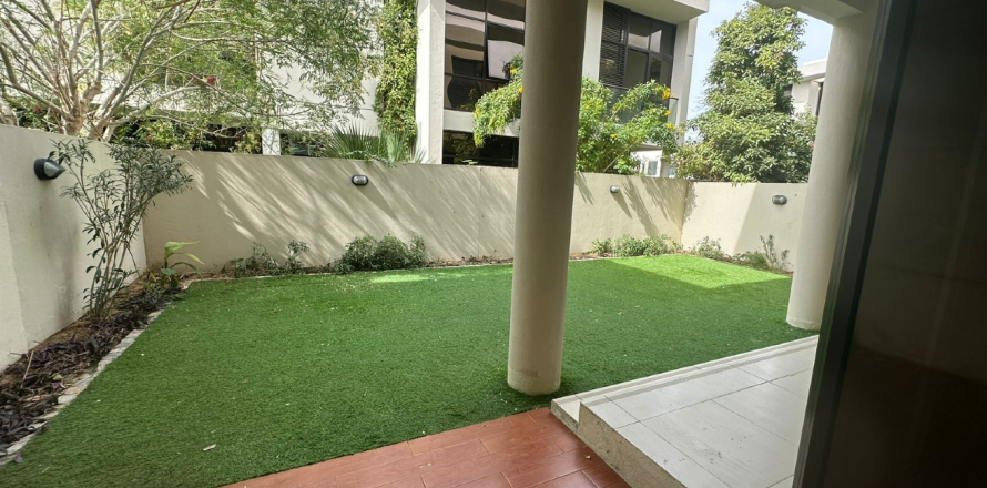 Villa à DAMAC Hills (Akoya by DAMAC), Dubai, 3 chambres, 255 m², № 69190