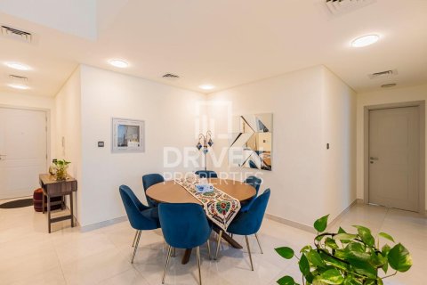Appartement à Meydan, Dubai, 2 chambres, 143 m², № 65099 - photo 4