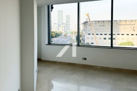 Снять в аренду квартиру в Дубае: студию, 63.4м², № 10913 - фото 10