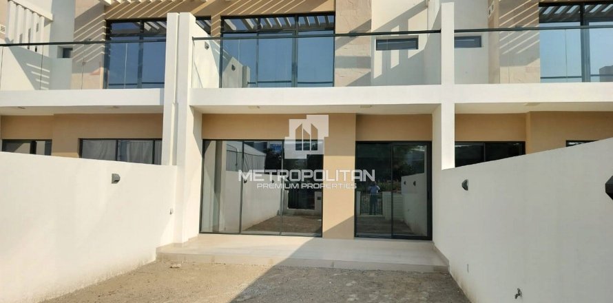 Adosado en Park Residences, DAMAC Hills (Akoya by DAMAC), Dubai, 4 dormitorios, 178 m², № 15402