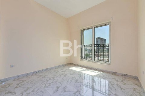 Adosado en Jumeirah Village Circle, Dubai, 4 dormitorios, 196 m², № 57390 - foto 7