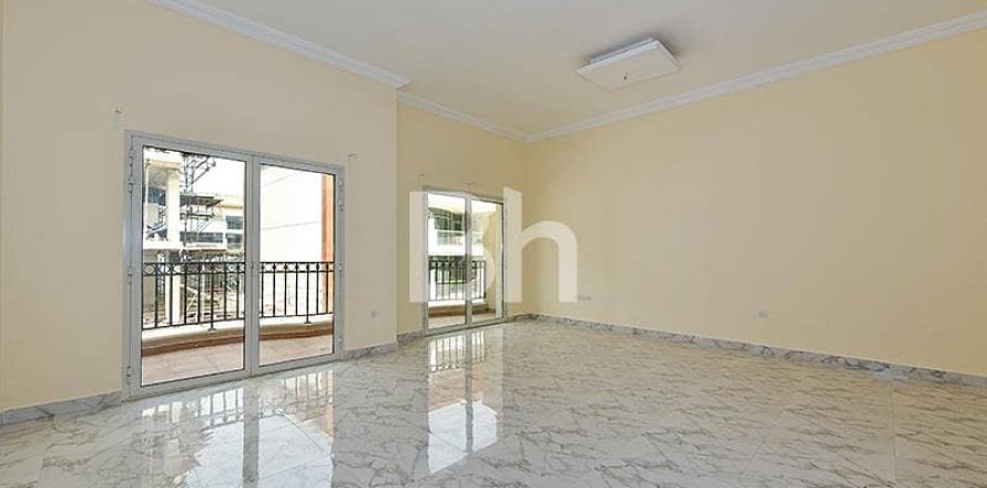 Adosado en Jumeirah Village Circle, Dubai, 4 dormitorios, 196 m², № 57390