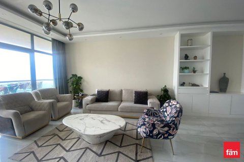 Apartment in The Views, Dubai 2 bedrooms, 152.5 sq.m. № 52201 - photo 2