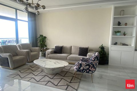 Apartment in The Views, Dubai 2 bedrooms, 152.5 sq.m. № 52201 - photo 1