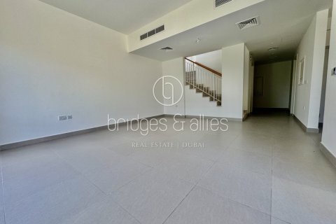 Villa en Dubai Hills Estate, Dubai, 3 dormitorios, 199.2 m², № 47290 - foto 4