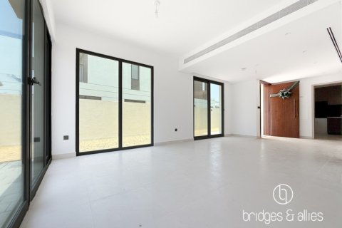 Villa en Dubai, 4 dormitorios, 316.9 m², № 47296 - foto 2
