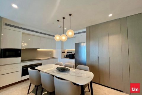 Снять в аренду квартиру в Дубае: 3 спальни, 132.8м², № 70394 - фото 10