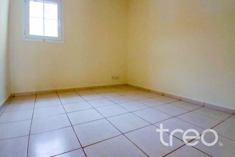 Villa in The Springs, Dubai 3 bedrooms, 228.08 sq.m. № 136228 - photo 13