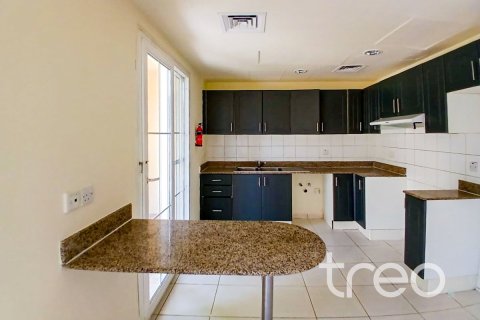 Villa in The Springs, Dubai 3 bedrooms, 228.08 sq.m. № 136228 - photo 4