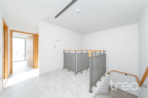 Townhouse in Villanova, Dubai Land, Dubai 4 bedrooms, 216.37 sq.m. № 136229 - photo 9