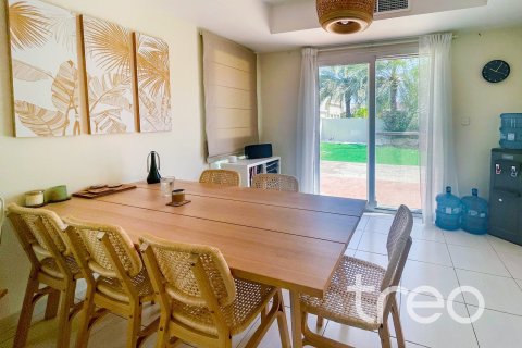 Villa in The Springs, Dubai 3 bedrooms, 208.66 sq.m. № 136237 - photo 16