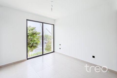 Townhouse in Aura, Tilal Al Ghaf, Dubai 3 bedrooms, 140.66 sq.m. № 136230 - photo 8