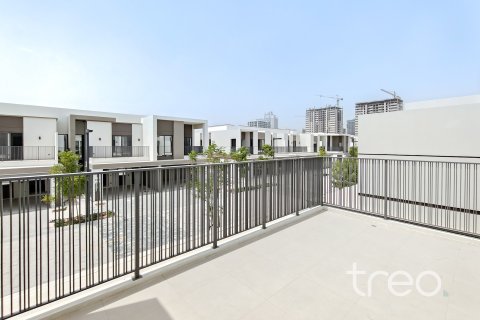 Townhouse in Aura, Tilal Al Ghaf, Dubai 3 bedrooms, 140.66 sq.m. № 136230 - photo 16