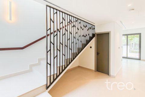 Townhouse in Aura, Tilal Al Ghaf, Dubai 3 bedrooms, 140.66 sq.m. № 136230 - photo 15