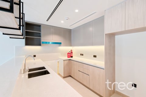 Townhouse in Aura, Tilal Al Ghaf, Dubai 3 bedrooms, 140.66 sq.m. № 136230 - photo 5
