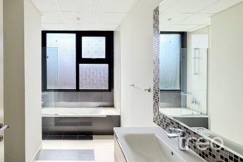 Townhouse in Dubai 6 bedrooms, 392.61 sq.m. № 136240 - photo 2