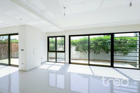 Townhouse in Dubai 6 bedrooms, 392.61 sq.m. № 136240 - photo 11