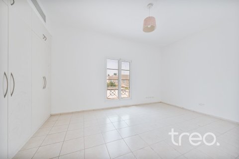 Villa in Meadows 1, Meadows, Dubai 3 bedrooms, 604.89 sq.m. № 136241 - photo 7